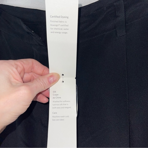 Eileen Fisher 100% silk wide leg trousers pleated belt loops pockets size M - Picture 10 of 13